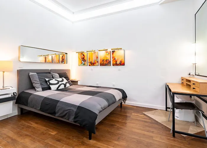 Gold Gate Apt