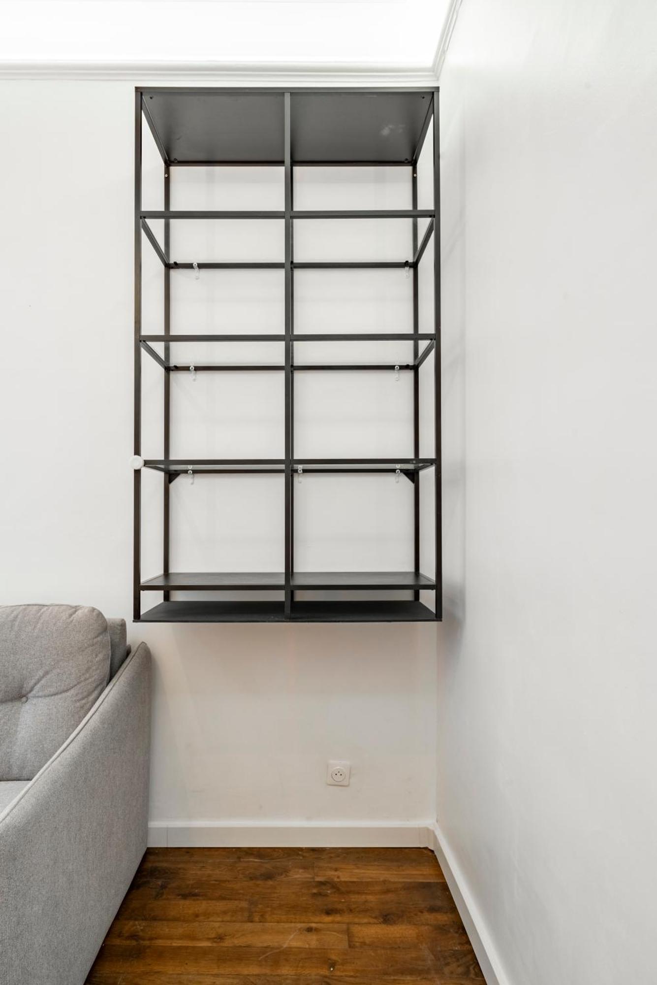 Gold Gate Apartment